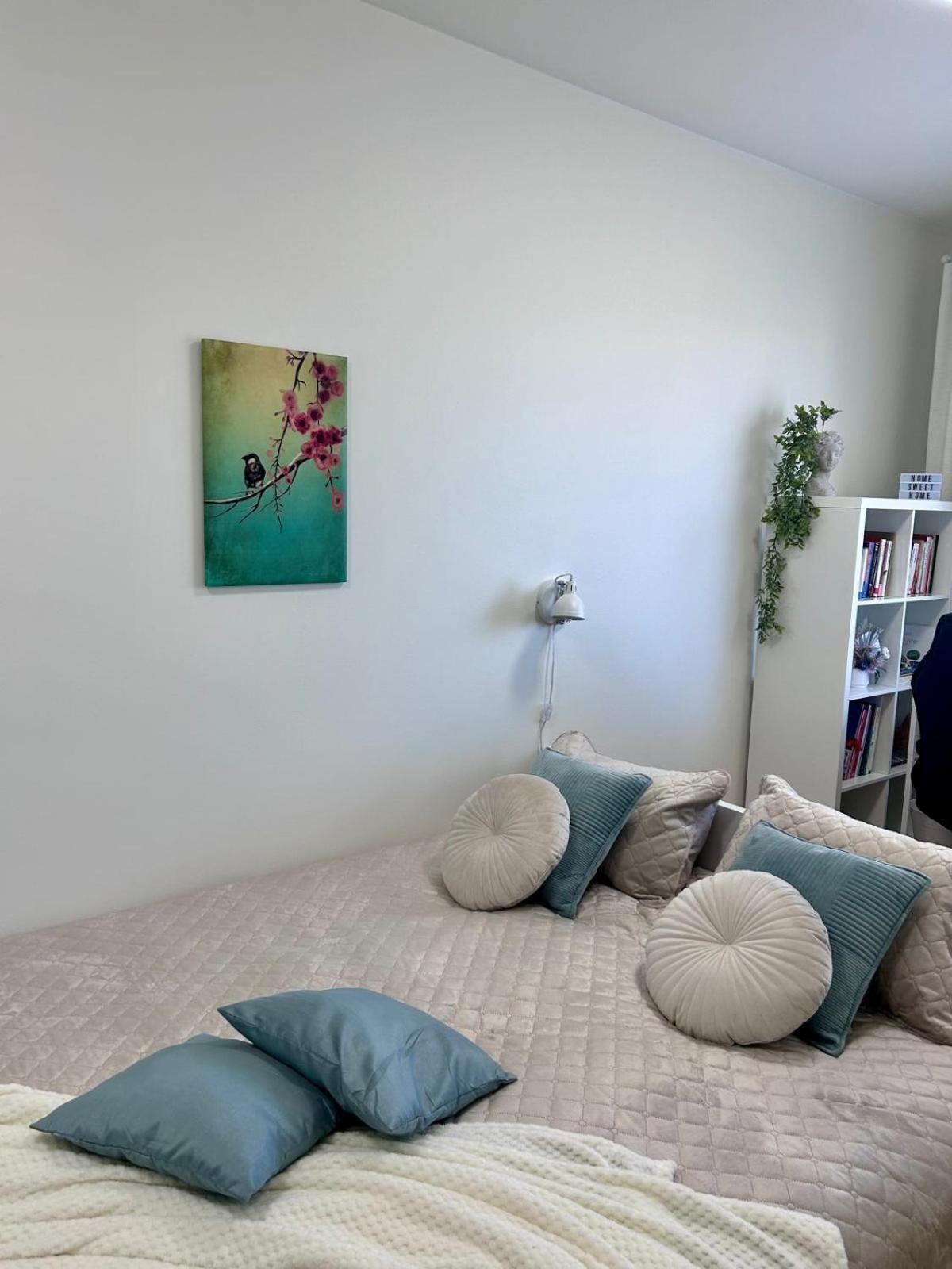 Stella'S Apartment - City Center - Free Secure Parking - Big Sun Terrace - Air Conditioning - Wifi - Tram To The Tallinn Bus Station And Old Town Buitenkant foto