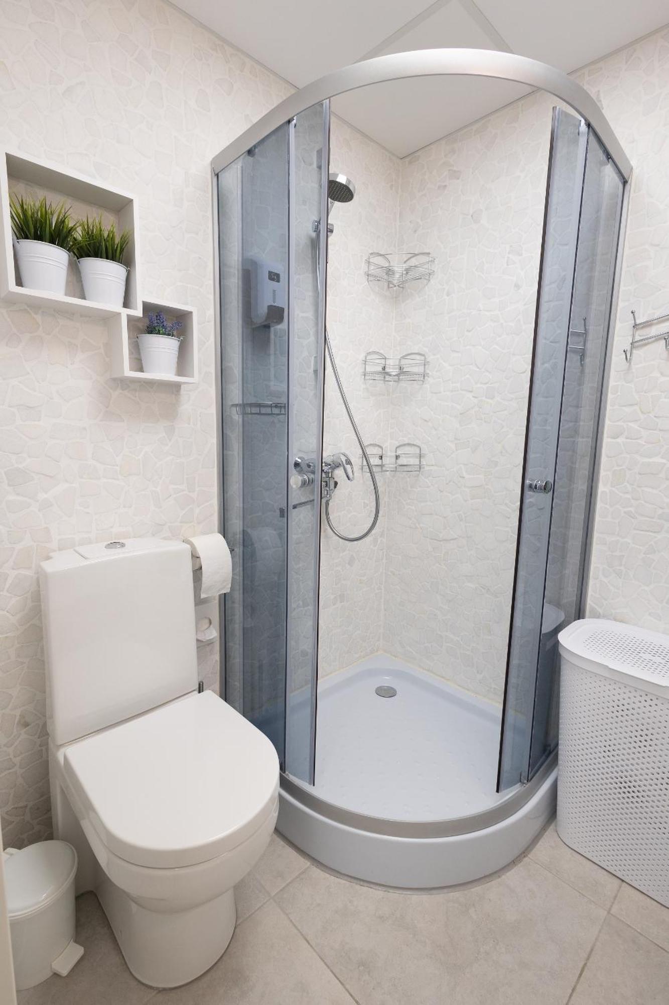 Stella'S Apartment - City Center - Free Secure Parking - Big Sun Terrace - Air Conditioning - Wifi - Tram To The Tallinn Bus Station And Old Town Buitenkant foto