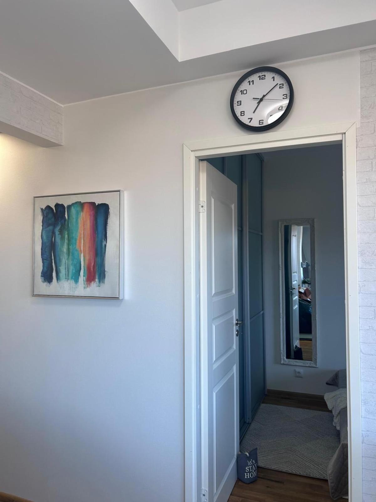 Stella'S Apartment - City Center - Free Secure Parking - Big Sun Terrace - Air Conditioning - Wifi - Tram To The Tallinn Bus Station And Old Town Buitenkant foto