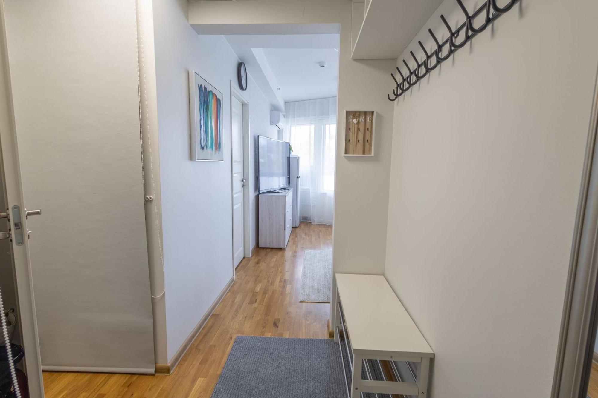 Stella'S Apartment - City Center - Free Secure Parking - Big Sun Terrace - Air Conditioning - Wifi - Tram To The Tallinn Bus Station And Old Town Buitenkant foto