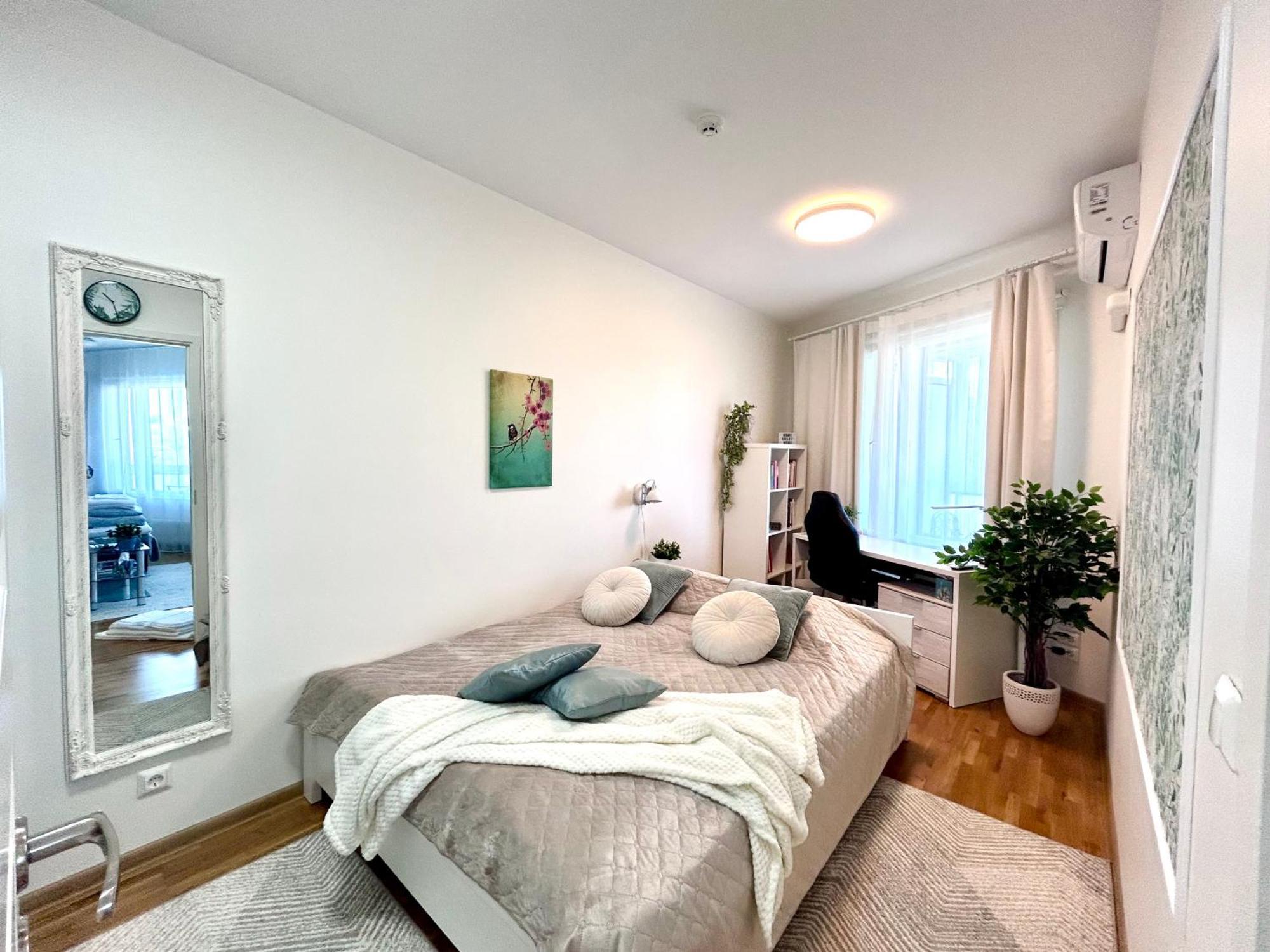 Stella'S Apartment - City Center - Free Secure Parking - Big Sun Terrace - Air Conditioning - Wifi - Tram To The Tallinn Bus Station And Old Town Buitenkant foto